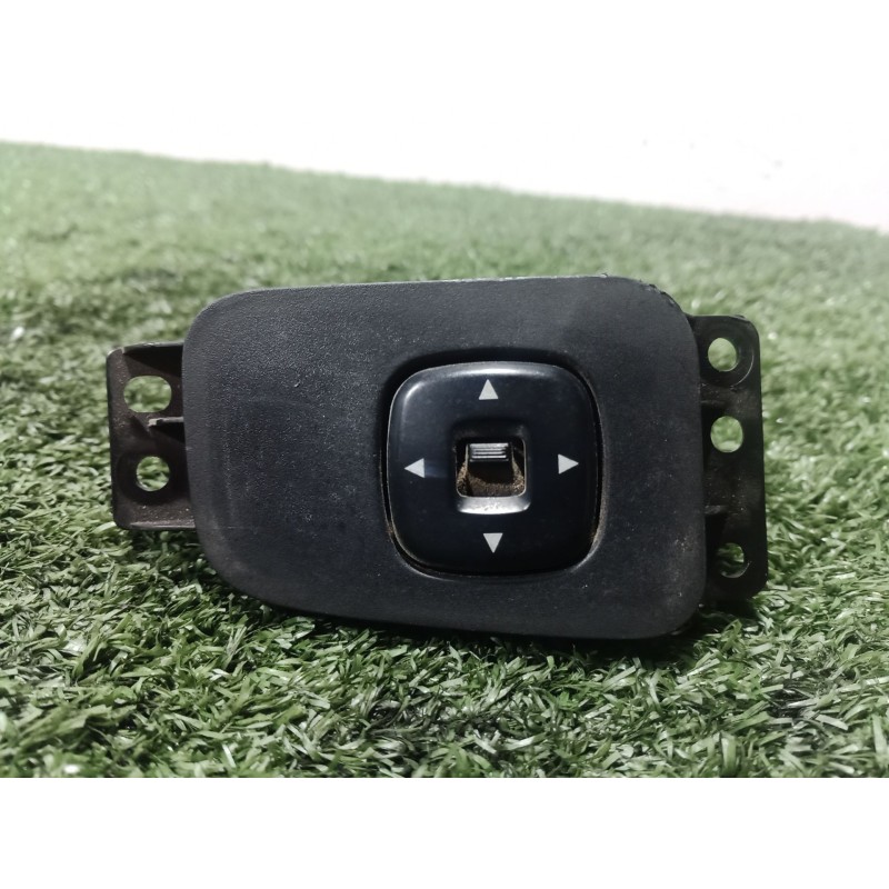 Recambio de mando retrovisor para mazda mpv ii (lw) 2.0 di referencia OEM IAM LD4766600 LD4766600 LD4766600