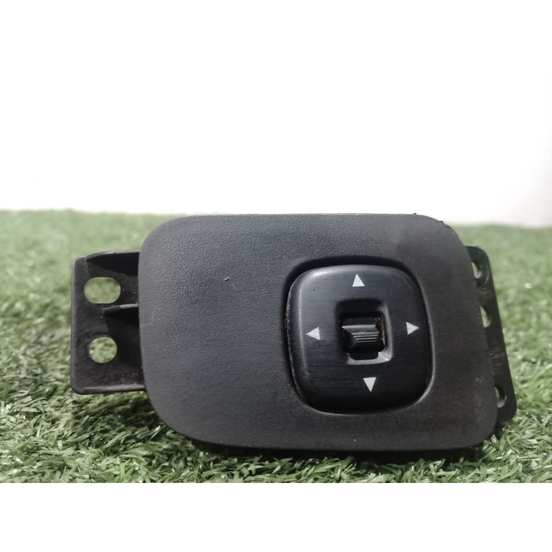 Recambio de mando retrovisor para mazda mpv ii (lw) 2.0 di referencia OEM IAM LD4766600 LD4766600 LD4766600