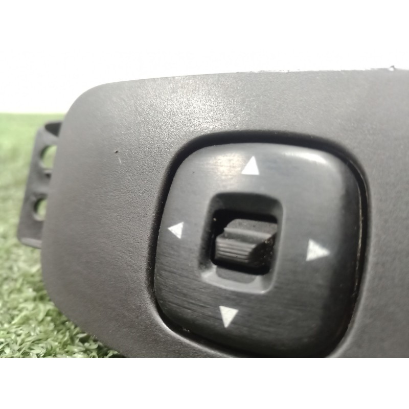 Recambio de mando retrovisor para mazda mpv ii (lw) 2.0 di referencia OEM IAM LD4766600 LD4766600 LD4766600