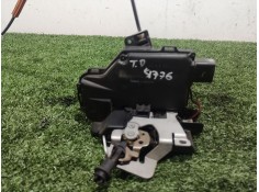 Recambio de cerradura puerta trasera derecha para audi a4 berlina (8e) 1.9 tdi (96kw) referencia OEM IAM    2