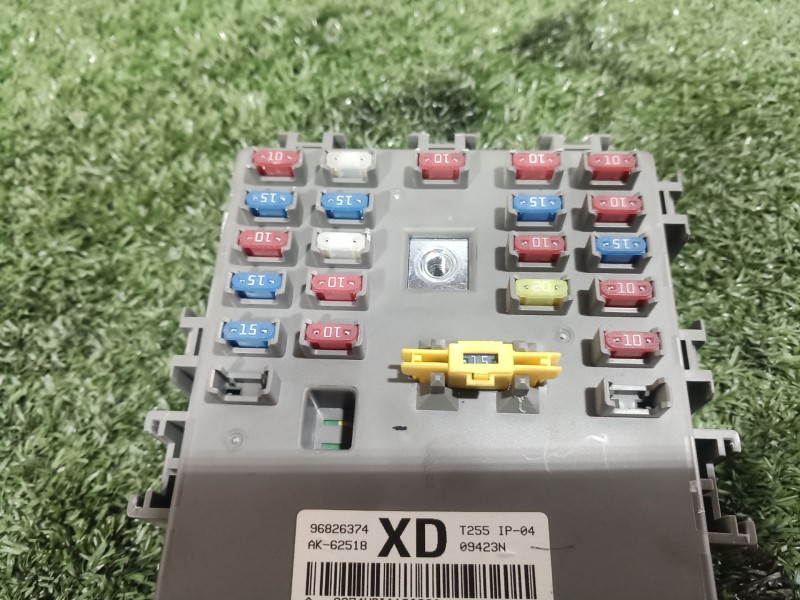 Recambio de caja reles / fusibles para chevrolet aveo / kalos sedán (t250, t255) 1.2 referencia OEM IAM 96826374 96826374 AK625