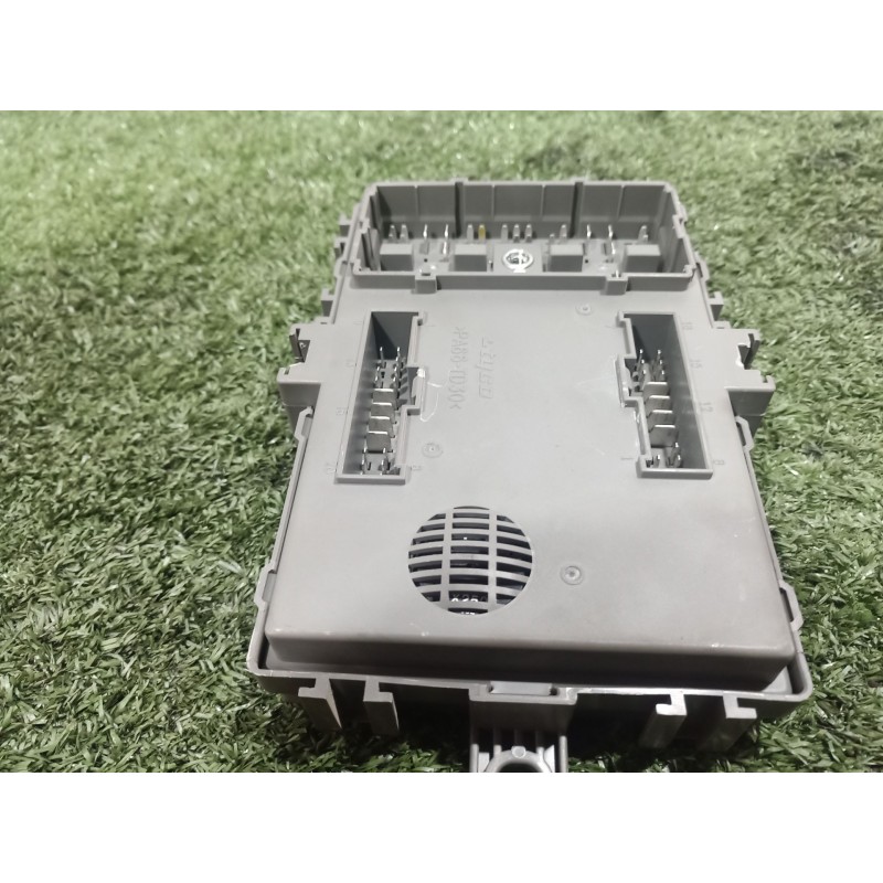 Recambio de caja reles / fusibles para chevrolet aveo / kalos sedán (t250, t255) 1.2 referencia OEM IAM 96826374 96826374 AK625