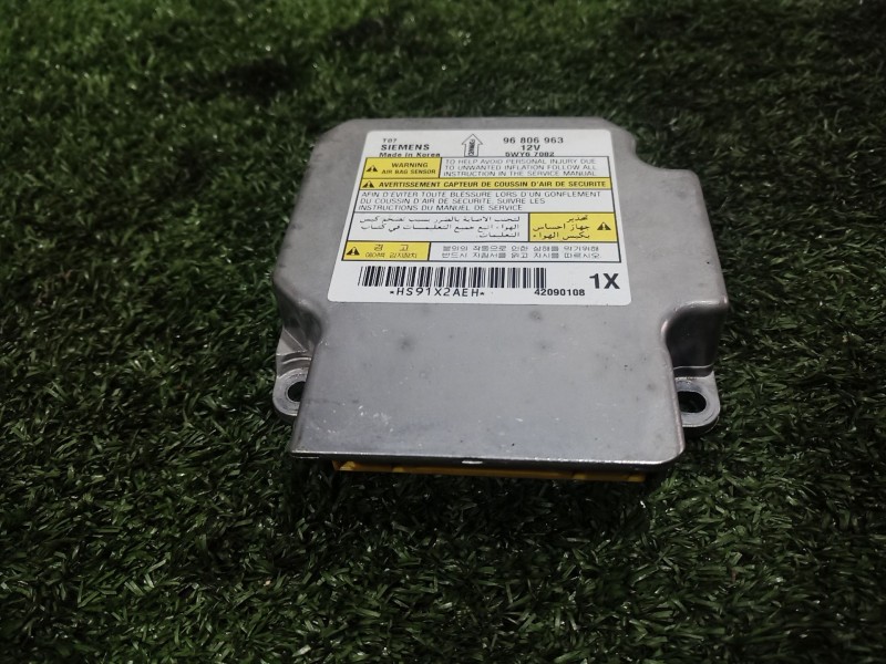 Recambio de centralita airbag para chevrolet aveo / kalos sedán (t250, t255) 1.2 referencia OEM IAM 96806963 96806963 96806963