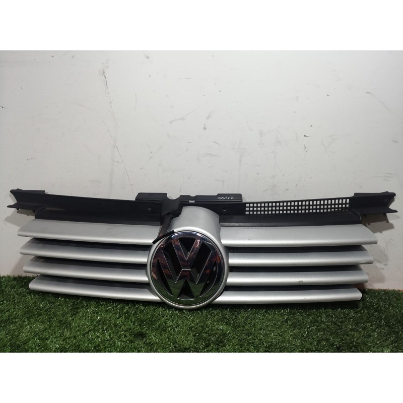 Recambio de rejilla delantera para volkswagen bora i (1j2) 1.6 16v referencia OEM IAM   