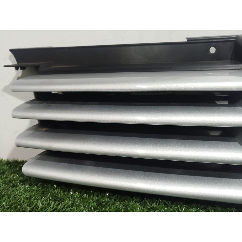 Recambio de rejilla delantera para volkswagen bora i (1j2) 1.6 16v referencia OEM IAM   