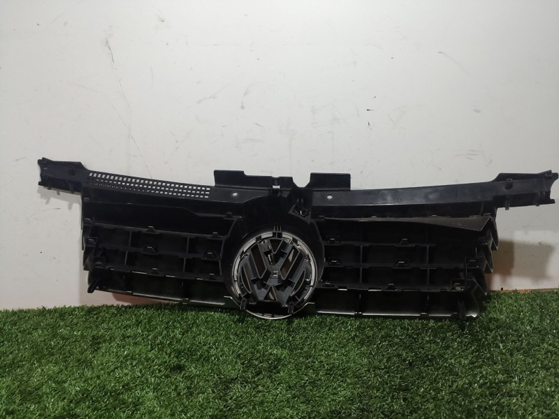 Recambio de rejilla delantera para volkswagen bora i (1j2) 1.6 16v referencia OEM IAM   