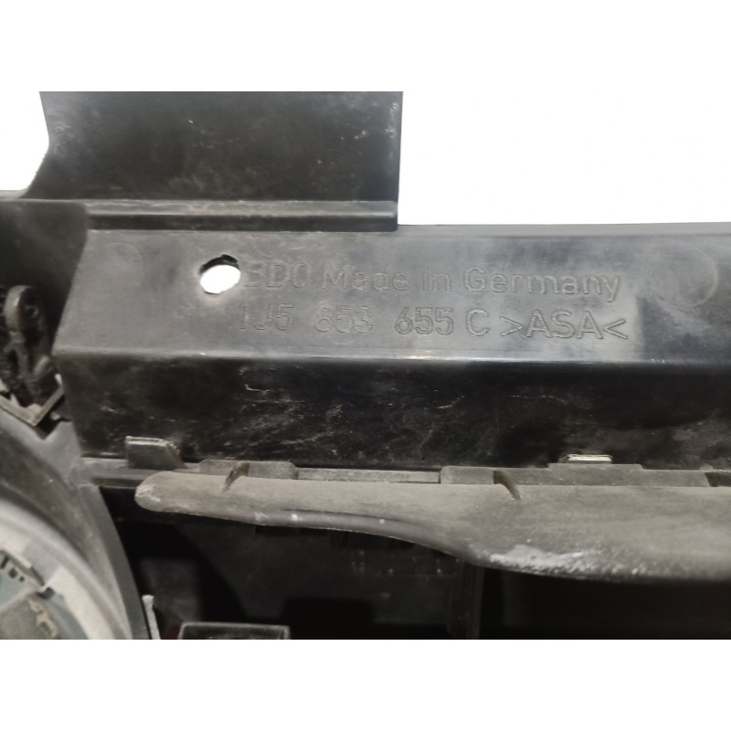 Recambio de rejilla delantera para volkswagen bora i (1j2) 1.6 16v referencia OEM IAM   