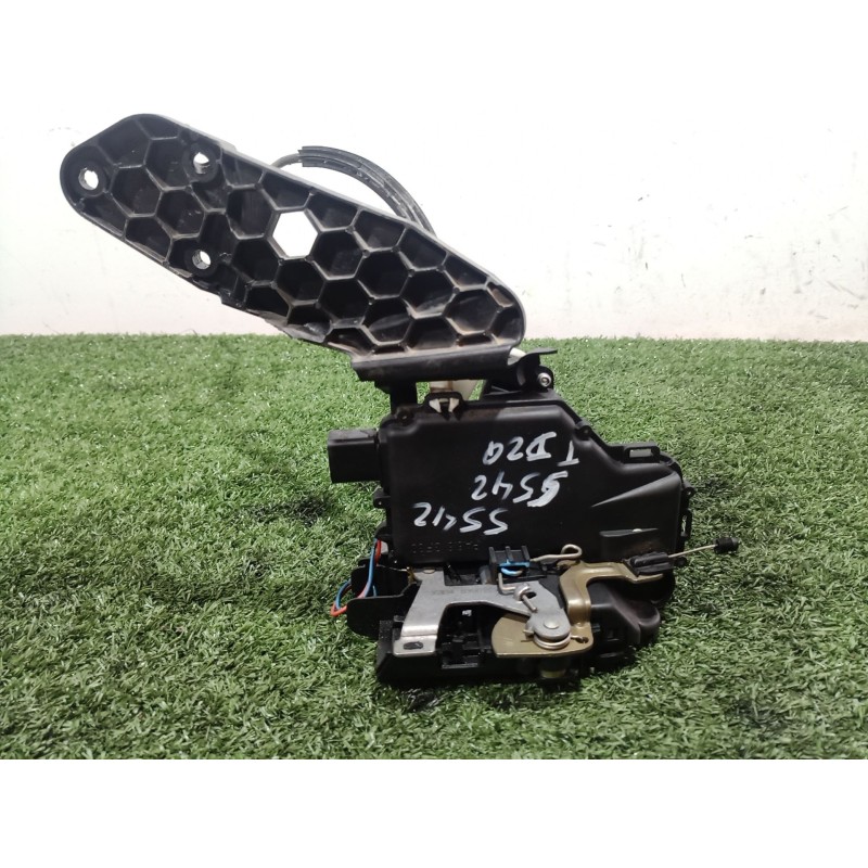 Recambio de cerradura puerta trasera derecha para volkswagen bora i (1j2) 1.6 16v referencia OEM IAM 3BA839015A 3BA839015A 3BA83