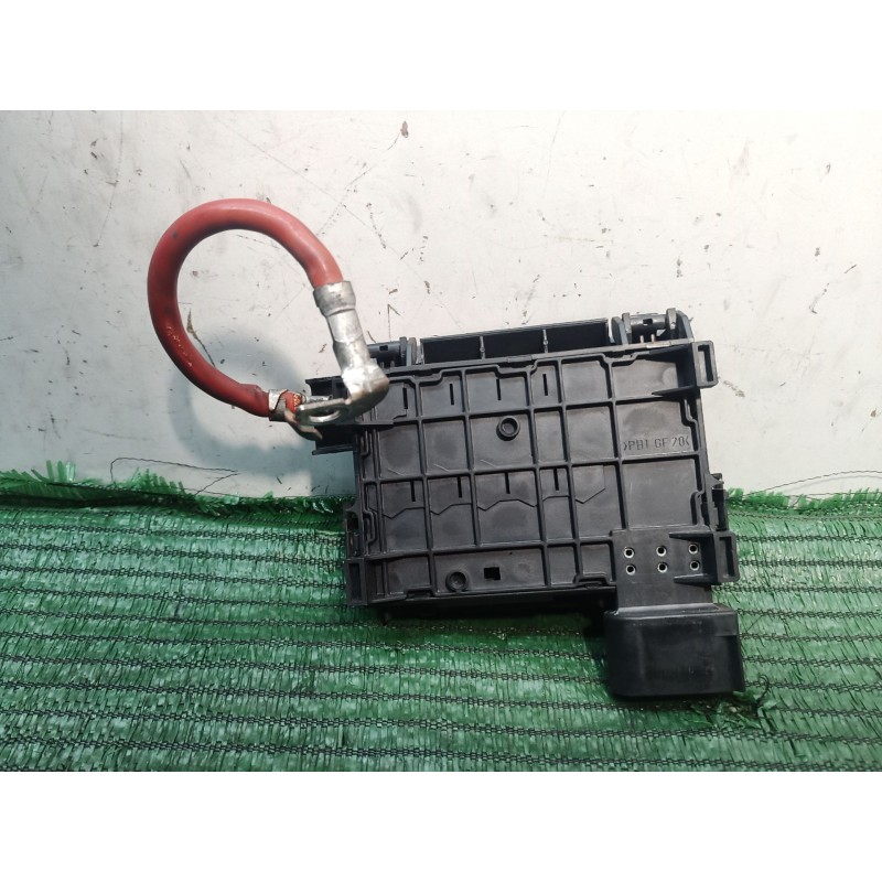 Recambio de caja reles / fusibles para volkswagen golf iv (1j1) 1.6 16v referencia OEM IAM   