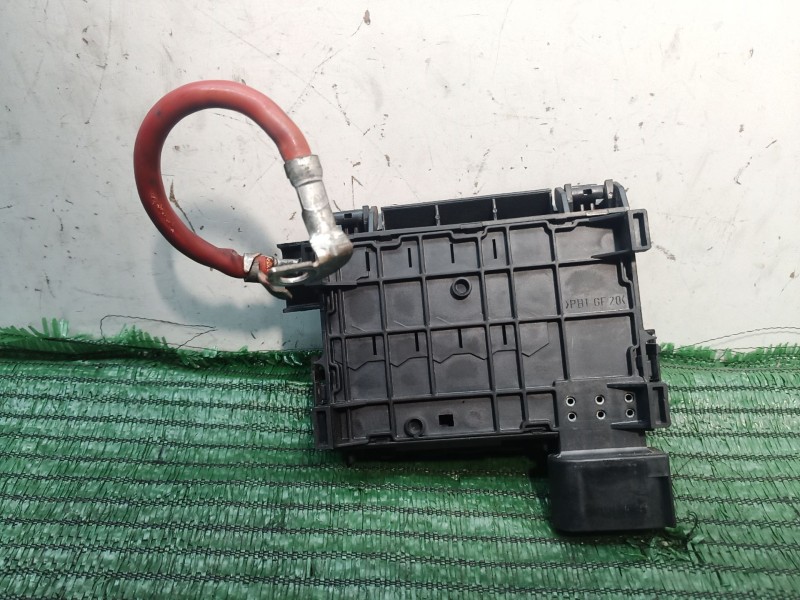 Recambio de caja reles / fusibles para volkswagen golf iv (1j1) 1.6 16v referencia OEM IAM   