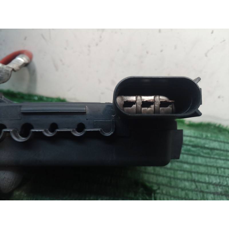 Recambio de caja reles / fusibles para volkswagen golf iv (1j1) 1.6 16v referencia OEM IAM   