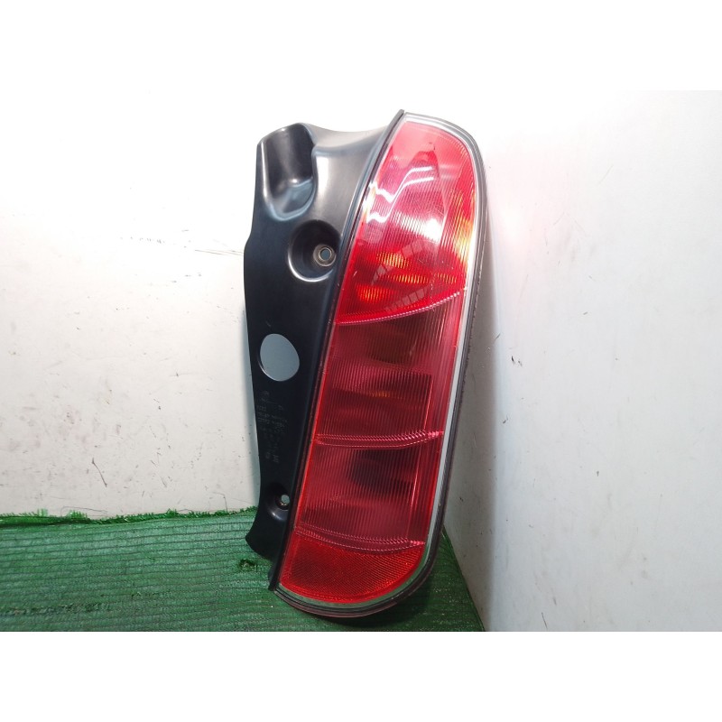 Recambio de piloto trasero derecho para lancia ypsilon (843_) 1.2 (843.axb1a) referencia OEM IAM 51753384 0334003 B032