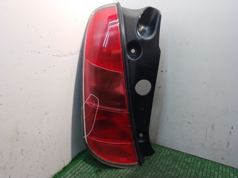 Recambio de piloto trasero izquierdo para lancia ypsilon (843_) 1.2 (843.axb1a) referencia OEM IAM 51753385 0334003 B032