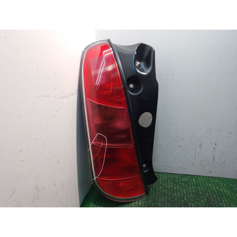 Recambio de piloto trasero izquierdo para lancia ypsilon (843_) 1.2 (843.axb1a) referencia OEM IAM 51753385 0334003 B032