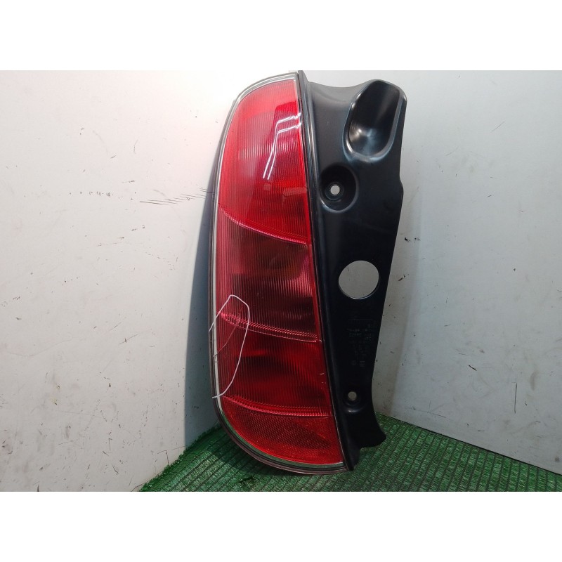 Recambio de piloto trasero izquierdo para lancia ypsilon (843_) 1.2 (843.axb1a) referencia OEM IAM 51753385 0334003 B032