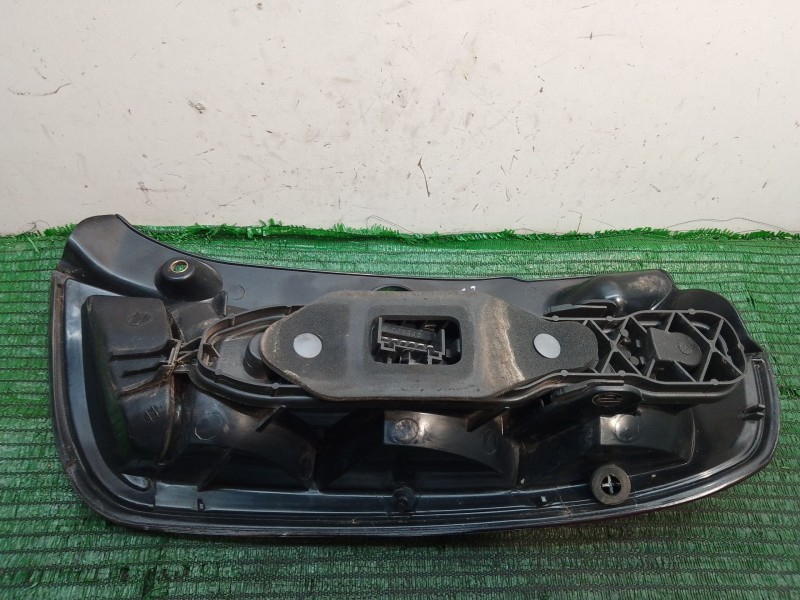 Recambio de piloto trasero izquierdo para lancia ypsilon (843_) 1.2 (843.axb1a) referencia OEM IAM 51753385 0334003 B032