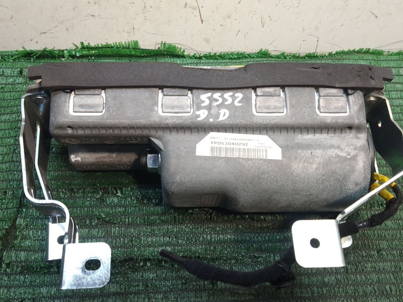 Recambio de airbag delantero derecho para lancia ypsilon (843_) 1.2 (843.axb1a) referencia OEM IAM 517379570 517379570 YP0530402