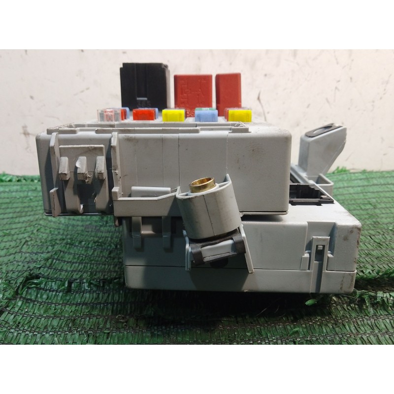 Recambio de caja reles / fusibles para lancia ypsilon (843_) 1.2 (843.axb1a) referencia OEM IAM 51771409  
