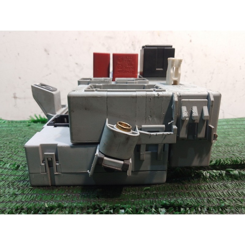 Recambio de caja reles / fusibles para lancia ypsilon (843_) 1.2 (843.axb1a) referencia OEM IAM 51771409  