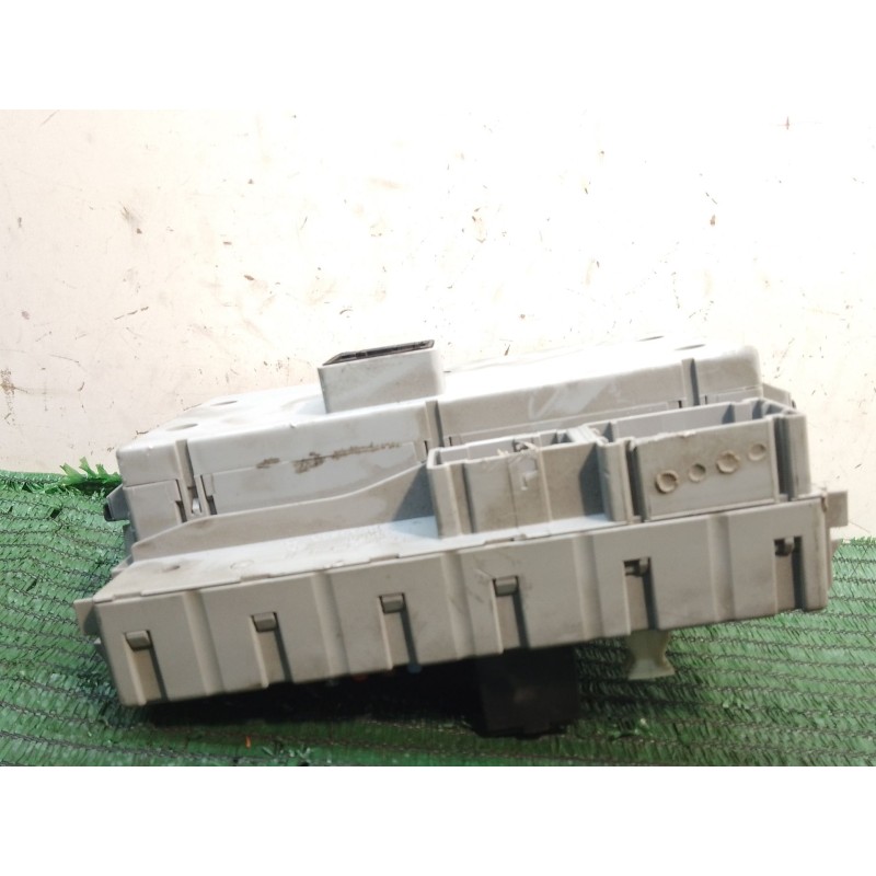 Recambio de caja reles / fusibles para lancia ypsilon (843_) 1.2 (843.axb1a) referencia OEM IAM 51771409  