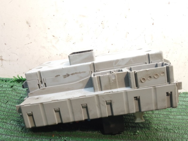 Recambio de caja reles / fusibles para lancia ypsilon (843_) 1.2 (843.axb1a) referencia OEM IAM 51771409  