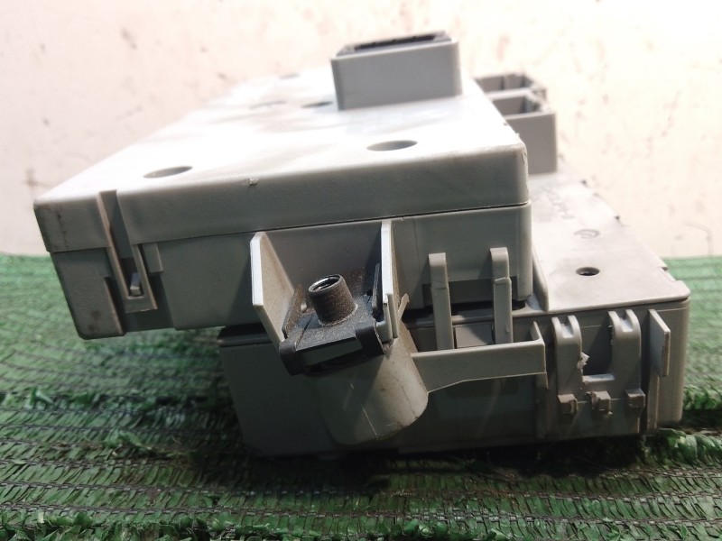 Recambio de caja reles / fusibles para lancia ypsilon (843_) 1.2 (843.axb1a) referencia OEM IAM 51771409  