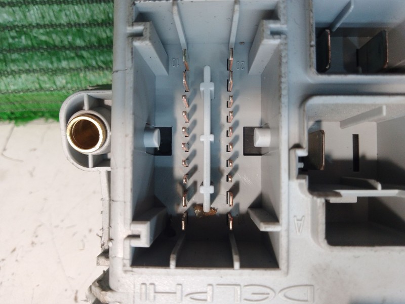 Recambio de caja reles / fusibles para lancia ypsilon (843_) 1.2 (843.axb1a) referencia OEM IAM 51771409  