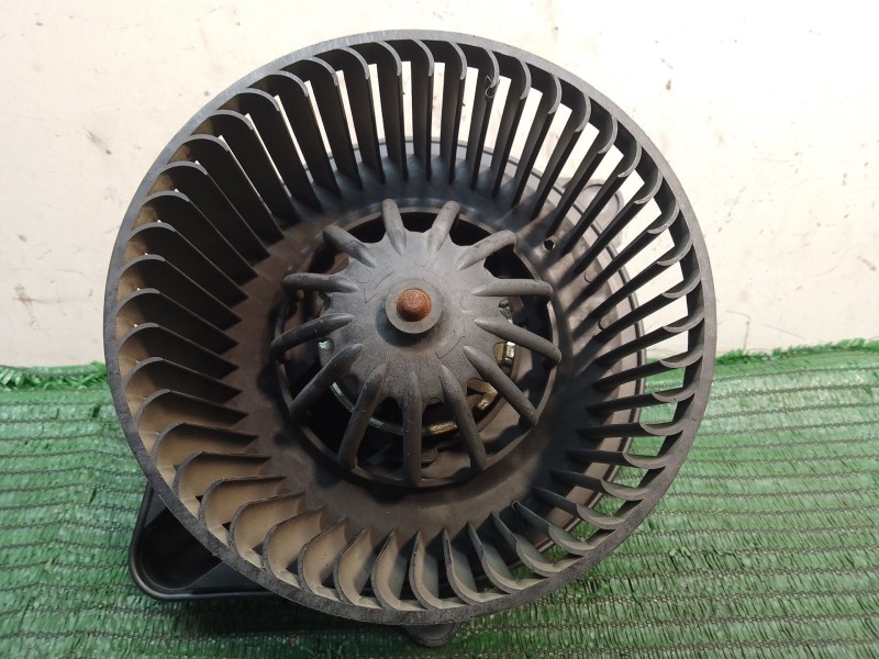 Recambio de ventilador calefaccion para lancia ypsilon (843_) 1.2 (843.axb1a) referencia OEM IAM B837 B837 C3120522309