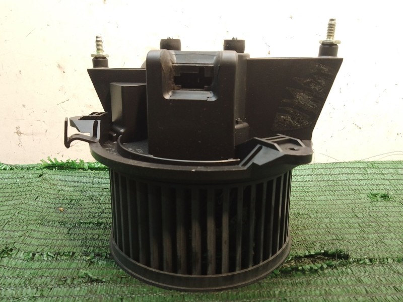 Recambio de ventilador calefaccion para lancia ypsilon (843_) 1.2 (843.axb1a) referencia OEM IAM B837 B837 C3120522309