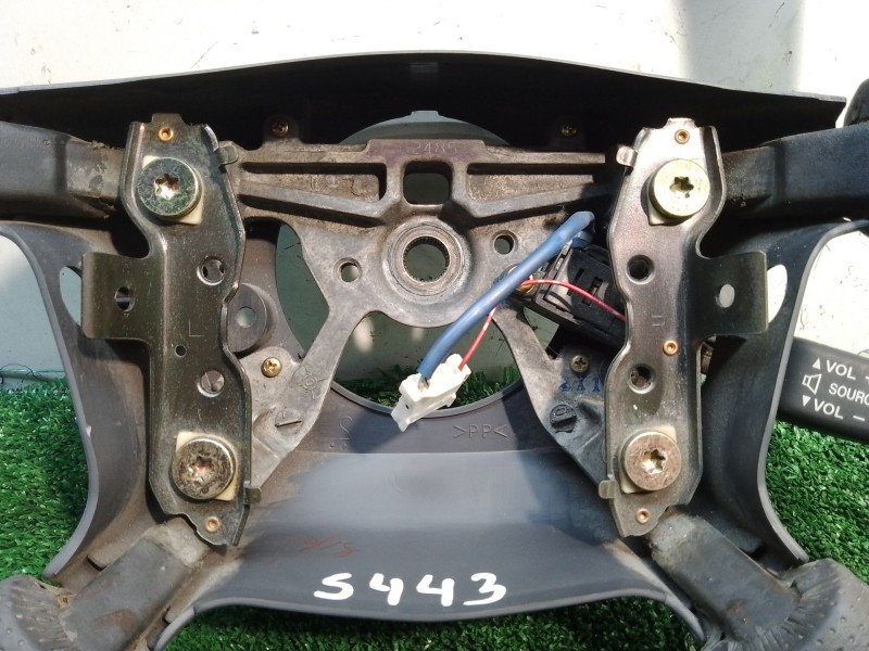 Recambio de volante para mazda mpv ii (lw) 2.0 di referencia OEM IAM 02111805 02111805 LD71SV63