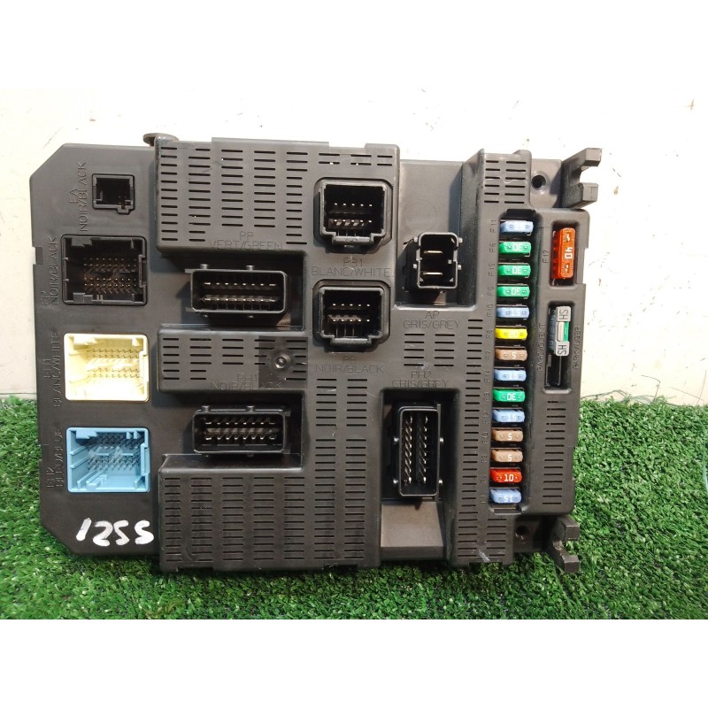 Recambio de caja reles / fusibles para citroën c3 i (fc_, fn_) 1.4 hdi referencia OEM IAM 9664156780 9664156780 BSI2004P1000