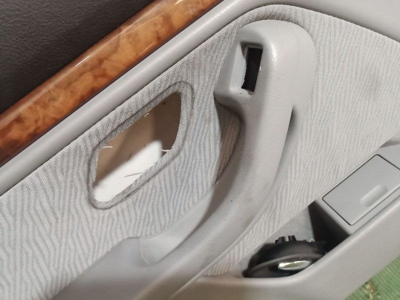 Recambio de guarnecido puerta trasera izquierda para bmw 5 (e39) 523 i referencia OEM IAM   