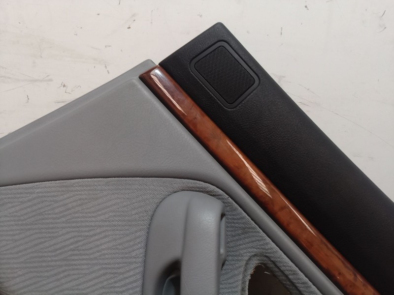 Recambio de guarnecido puerta trasera derecha para bmw 5 (e39) 523 i referencia OEM IAM   