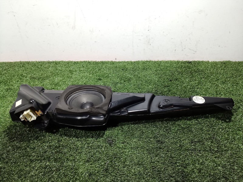 Recambio de altavoz para bmw 5 (e39) 523 i referencia OEM IAM   