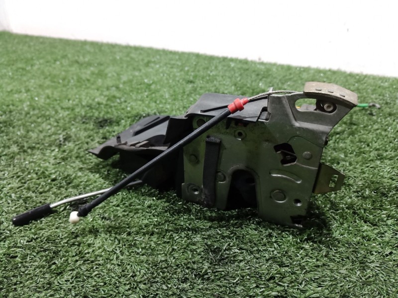 Recambio de cerradura puerta delantera derecha para bmw 5 (e39) 523 i referencia OEM IAM 8235096 8235096 8235096