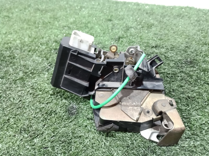 Recambio de cerradura puerta trasera derecha para bmw 5 (e39) 523 i referencia OEM IAM   