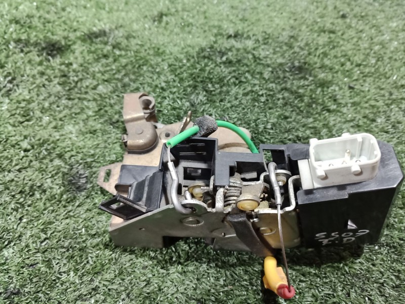 Recambio de cerradura puerta trasera derecha para bmw 5 (e39) 523 i referencia OEM IAM   