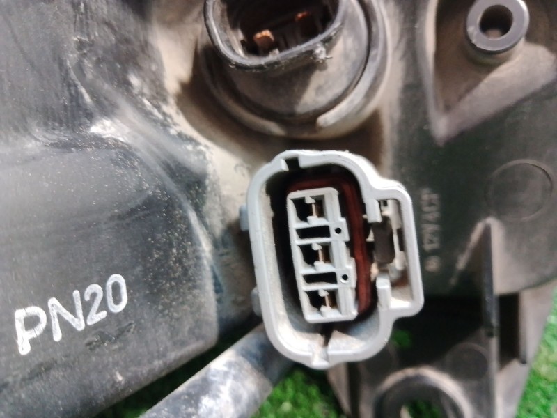 Recambio de faro izquierdo para mazda mpv ii (lw) 2.0 di referencia OEM IAM   