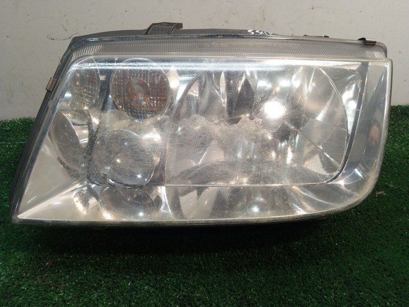 Recambio de faro izquierdo para volkswagen bora i (1j2) 1.6 16v referencia OEM IAM 96413900 96364500 96359700L