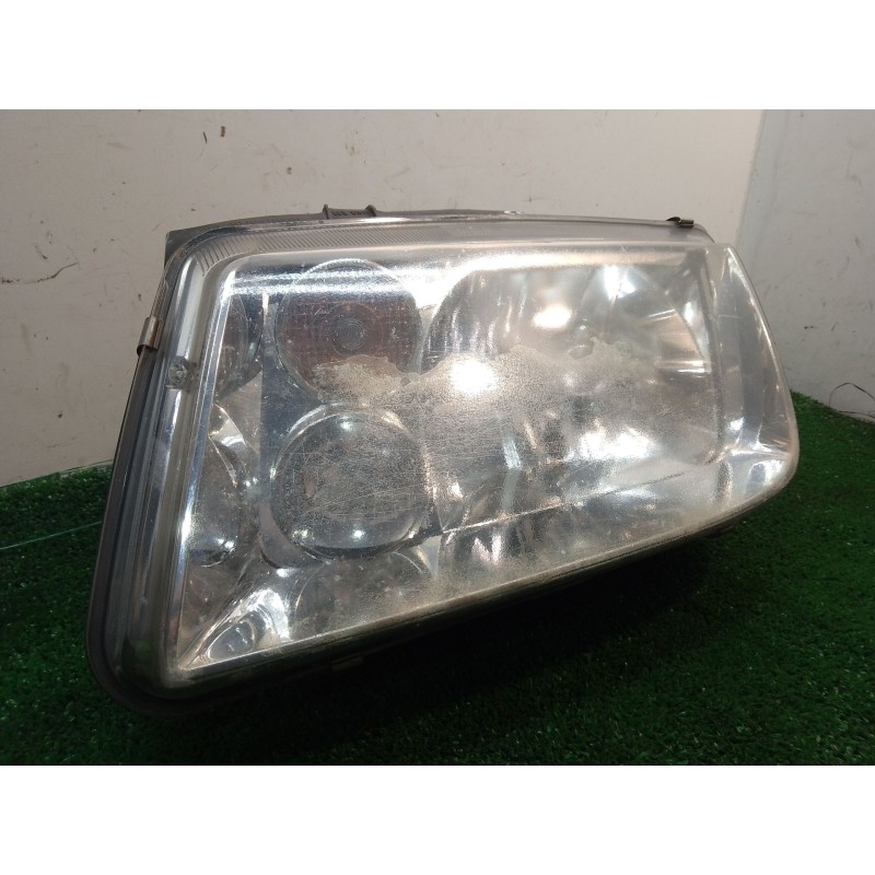 Recambio de faro izquierdo para volkswagen bora i (1j2) 1.6 16v referencia OEM IAM 96413900 96364500 96359700L