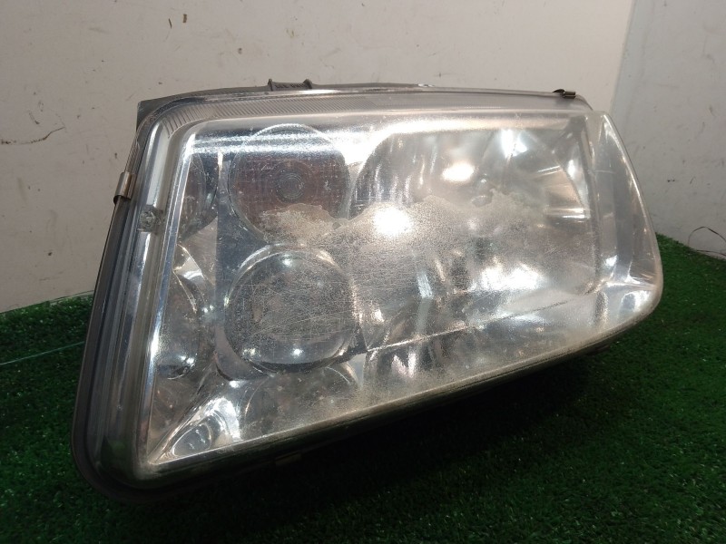 Recambio de faro izquierdo para volkswagen bora i (1j2) 1.6 16v referencia OEM IAM 96413900 96364500 96359700L