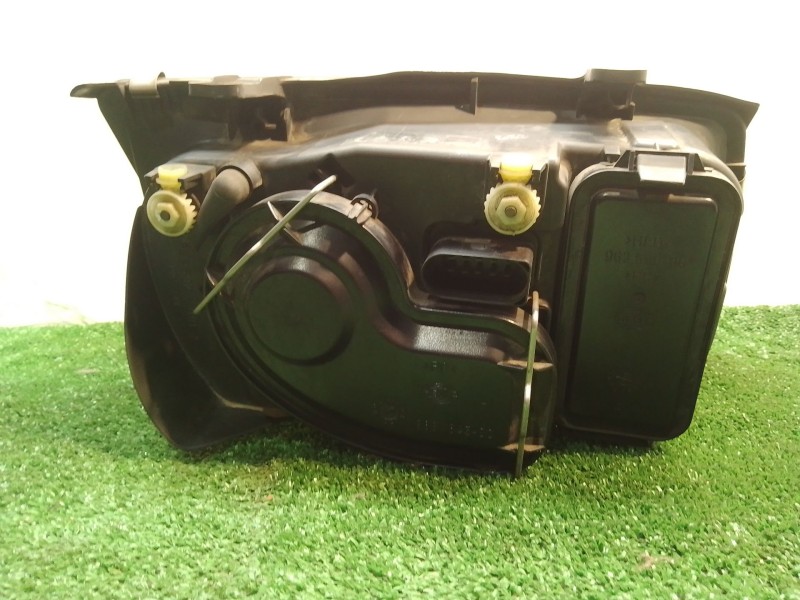 Recambio de faro izquierdo para volkswagen bora i (1j2) 1.6 16v referencia OEM IAM 96413900 96364500 96359700L