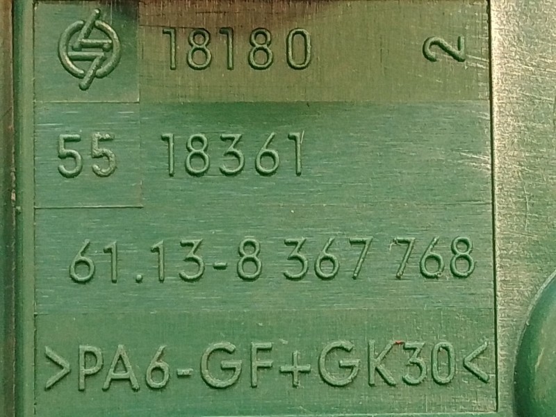 Recambio de caja reles / fusibles para bmw 5 (e39) 523 i referencia OEM IAM 61138370641 5518361 61138367768