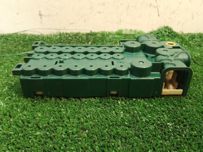 Recambio de caja reles / fusibles para bmw 5 (e39) 523 i referencia OEM IAM 61138370641 5518361 61138367768