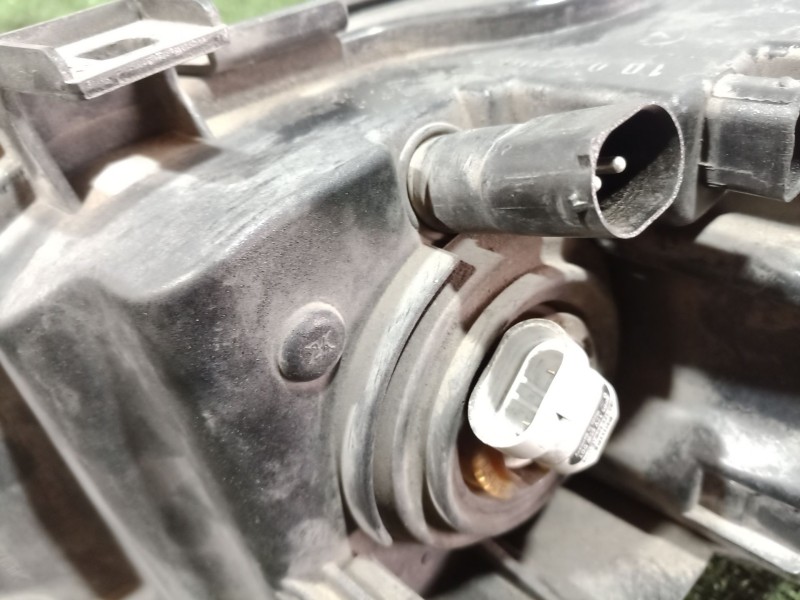 Recambio de faro derecho para bmw 5 (e39) 523 i referencia OEM IAM   