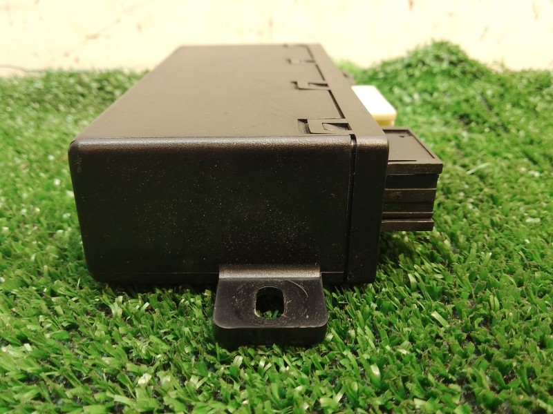 Recambio de modulo electronico para bmw 5 (e39) 523 i referencia OEM IAM 613569042559 0900101 689667