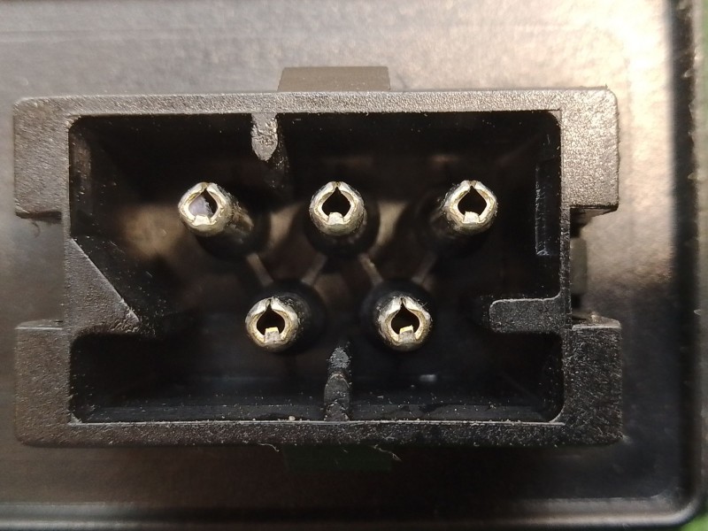 Recambio de modulo electronico para bmw 5 (e39) 523 i referencia OEM IAM 613569042559 0900101 689667