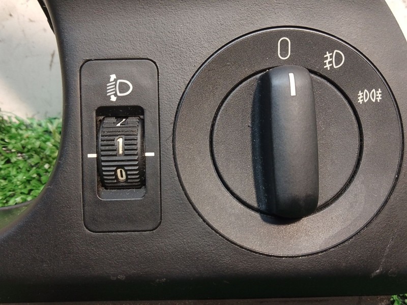 Recambio de mando luces para bmw 5 (e39) 523 i referencia OEM IAM 8159735 8159735 8159735