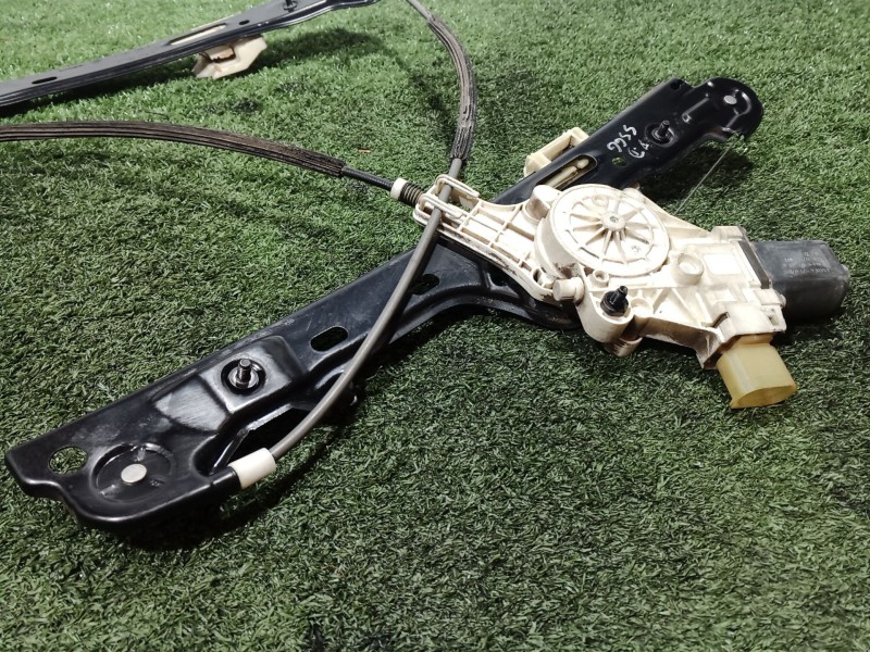 Recambio de elevalunas delantero derecho para bmw 1 (e81) 120 d referencia OEM IAM   