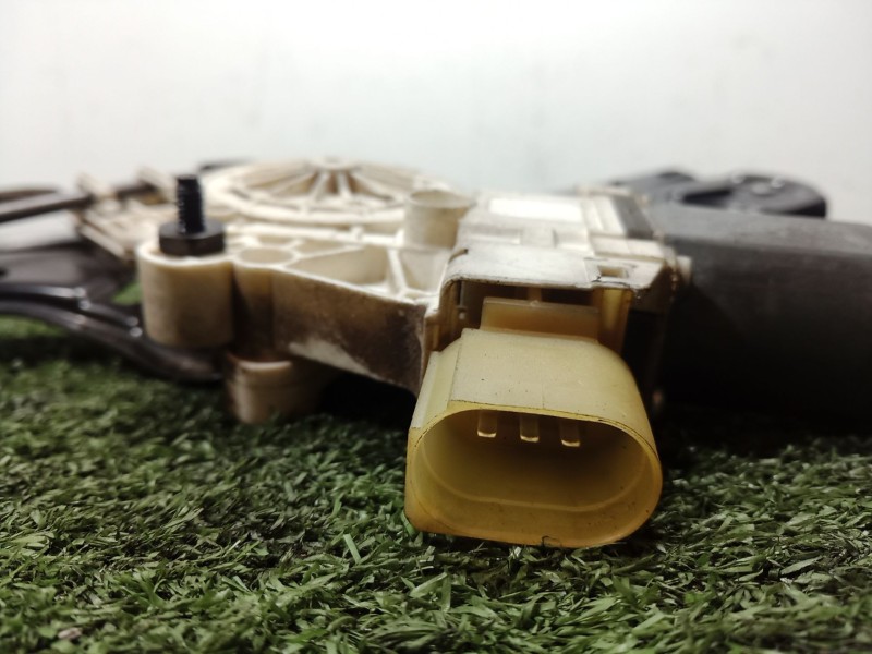 Recambio de elevalunas delantero derecho para bmw 1 (e81) 120 d referencia OEM IAM   